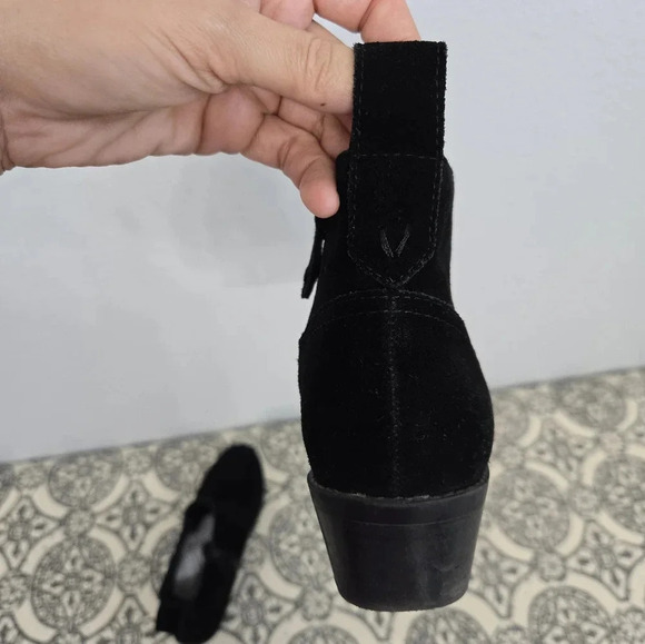 Vionic Vera Suede Bootie - Picture 10 of 15